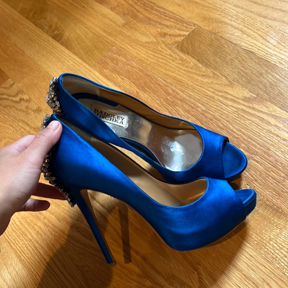 Open toe heels Badgley  Mischa size 8 1/2 mint condition blue